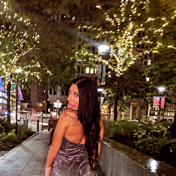 Meet your Posher, Victoria - Picture 2 of 2